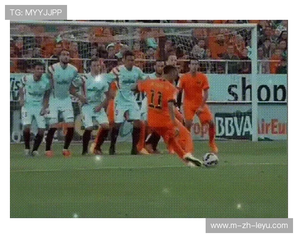 内马尔任意球绝技再现，巴西中前场撕开防线